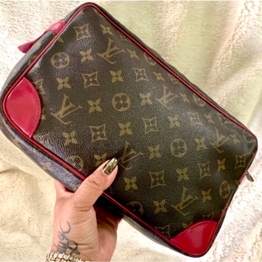👑✅PRICE FIRM✅ AUTHENTIC Louis Vuitton Monogram Compiegne 28 Clutch Pouch - Picture 5 of 16
